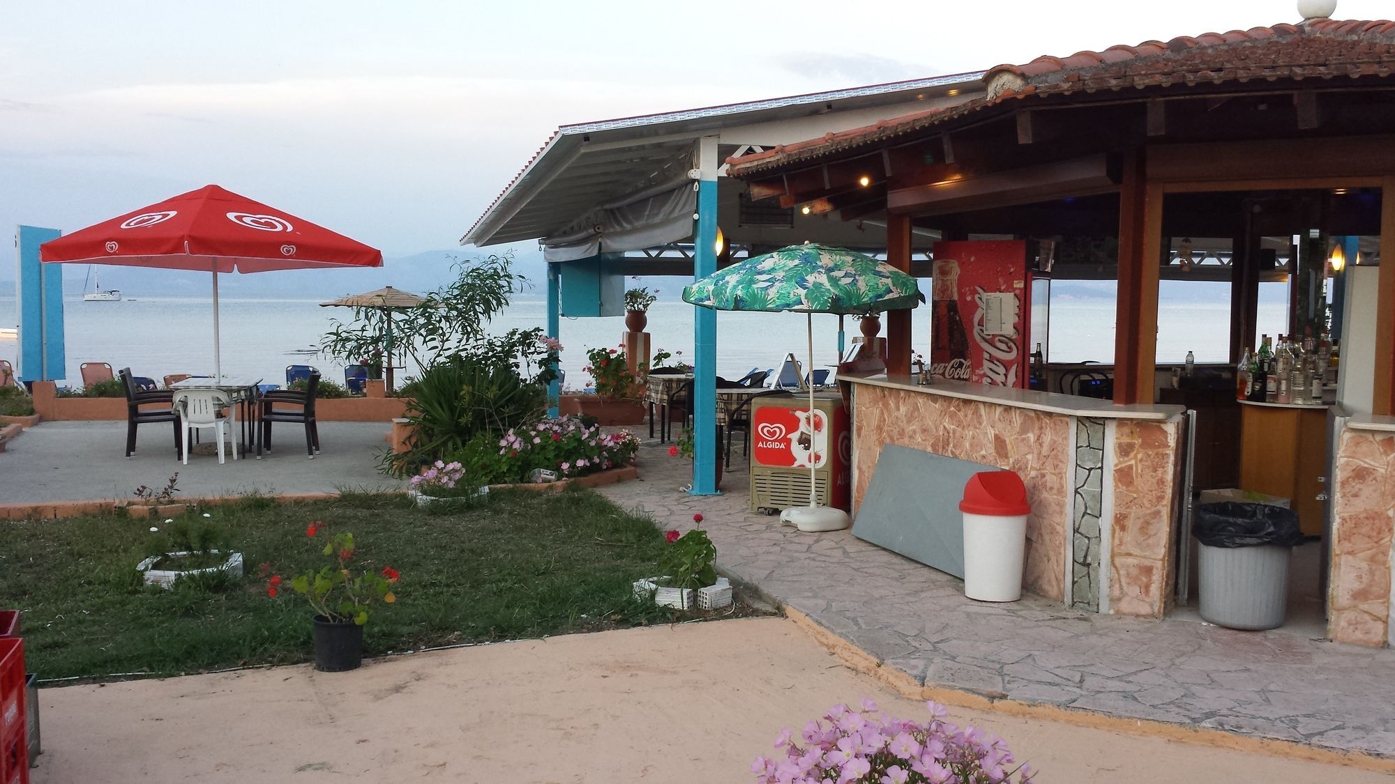 Nikolas Club Kávos Екстериор снимка